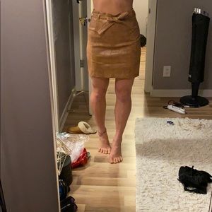 Faux leather skirt with belt